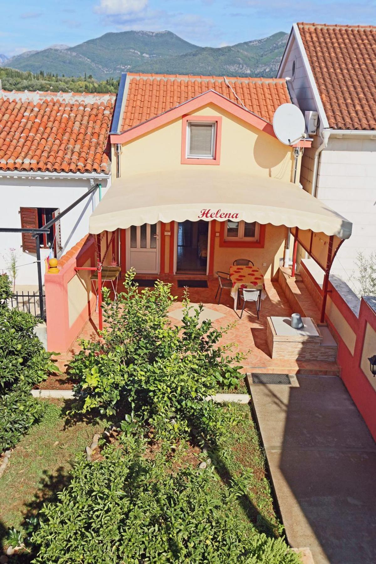 Porto Del Sole Apartments Tivat Ngoại thất bức ảnh