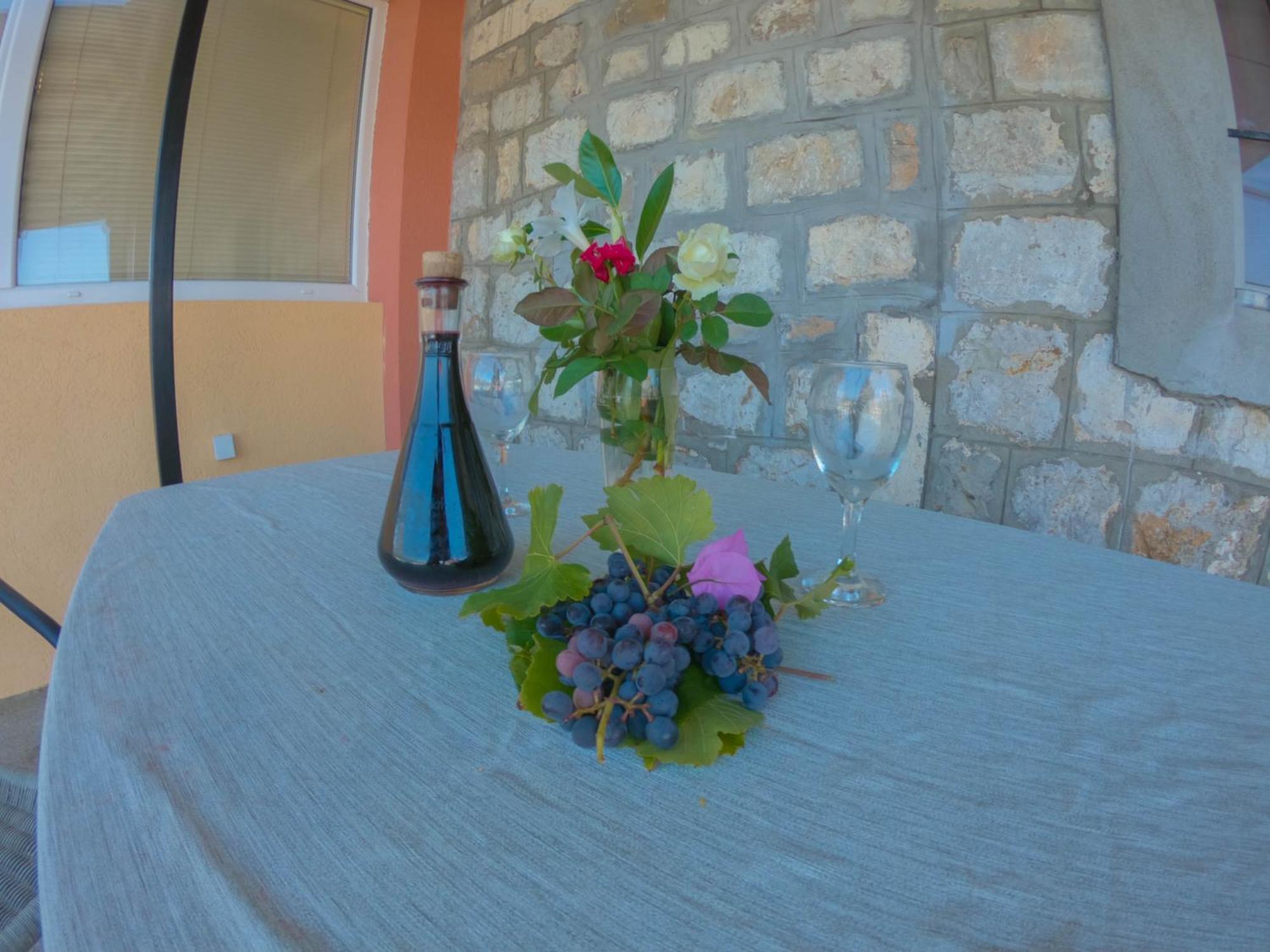 Porto Del Sole Apartments Tivat Ngoại thất bức ảnh