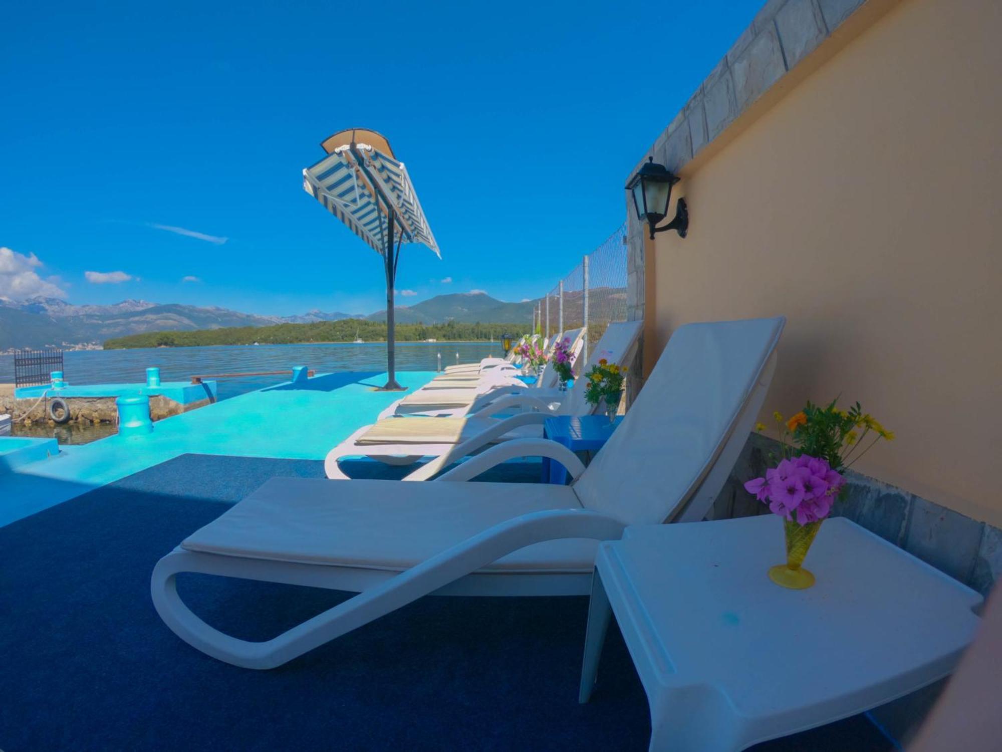Porto Del Sole Apartments Tivat Ngoại thất bức ảnh