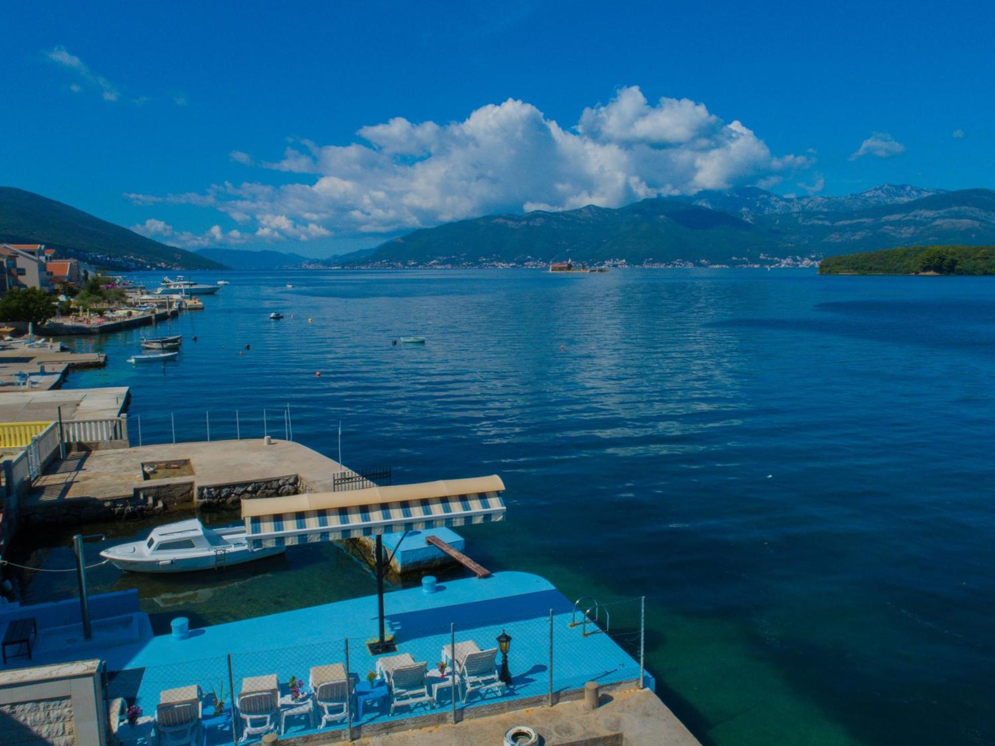 Porto Del Sole Apartments Tivat Ngoại thất bức ảnh
