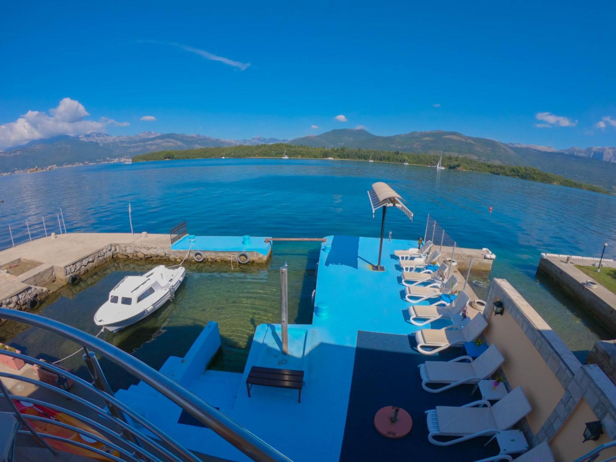 Porto Del Sole Apartments Tivat Ngoại thất bức ảnh