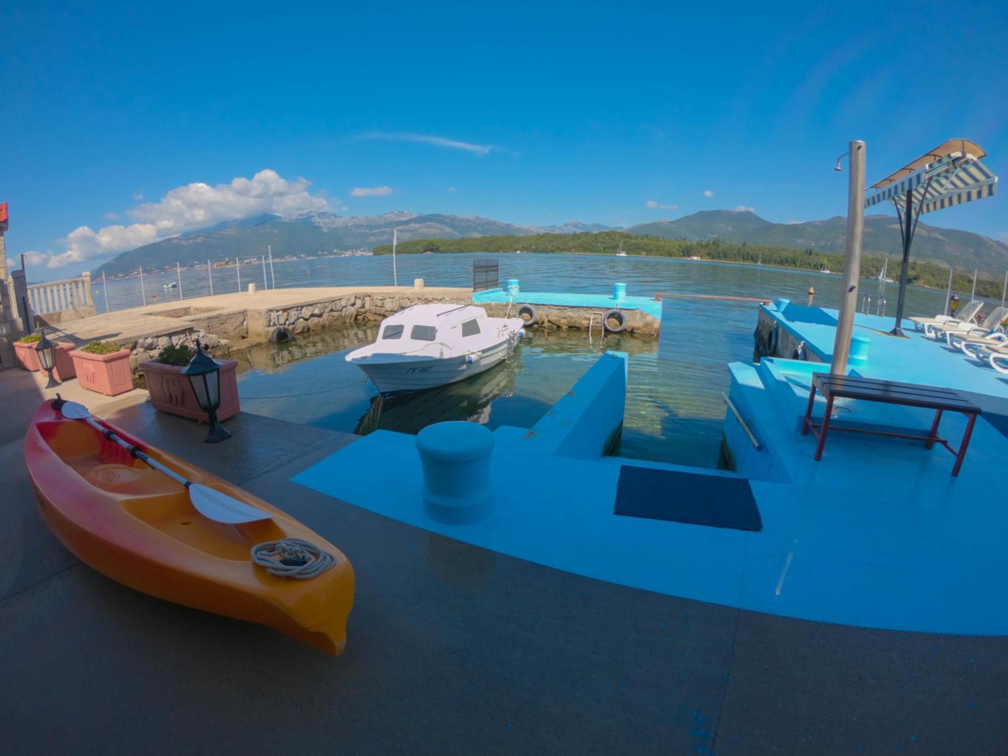 Porto Del Sole Apartments Tivat Ngoại thất bức ảnh
