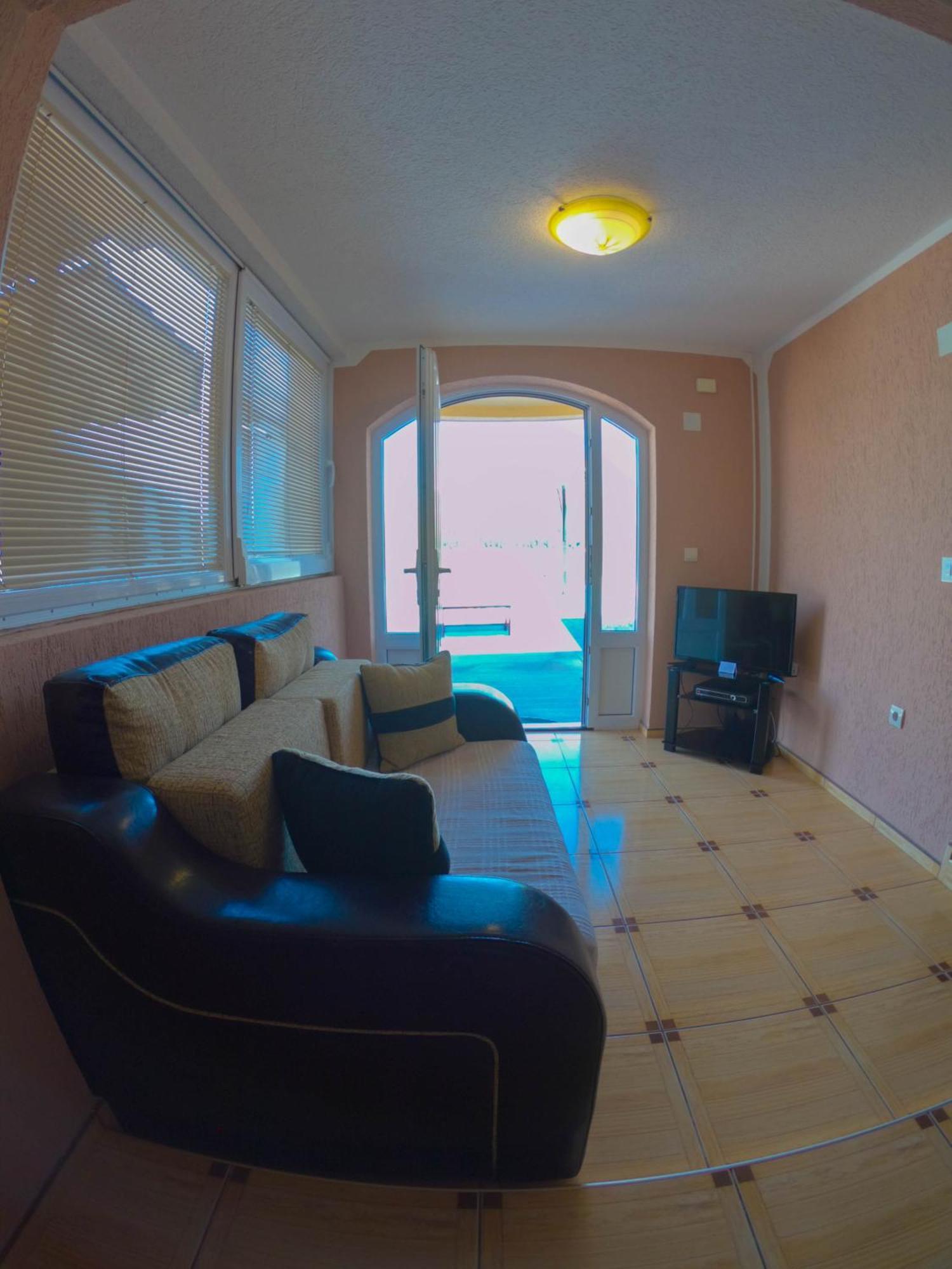 Porto Del Sole Apartments Tivat Ngoại thất bức ảnh